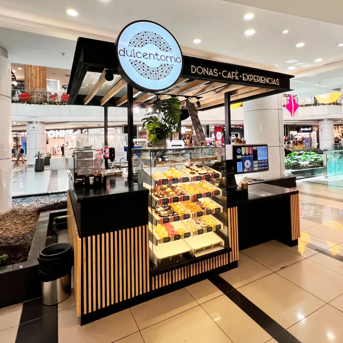 Tienda KENNEDY en Parque Arauco Oriente